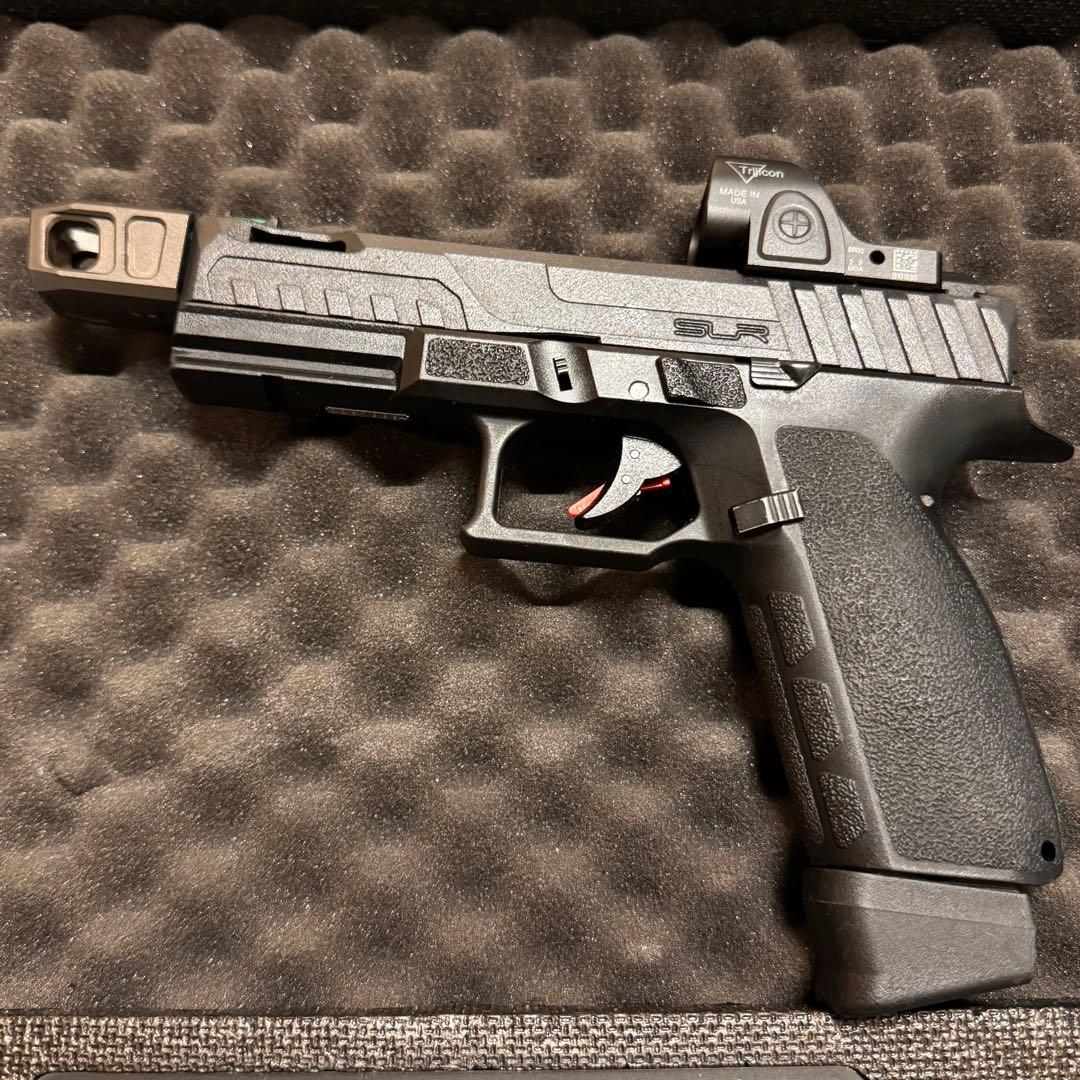 【お正月セール1/4まで】Carbon8 STRIKER NEUN9