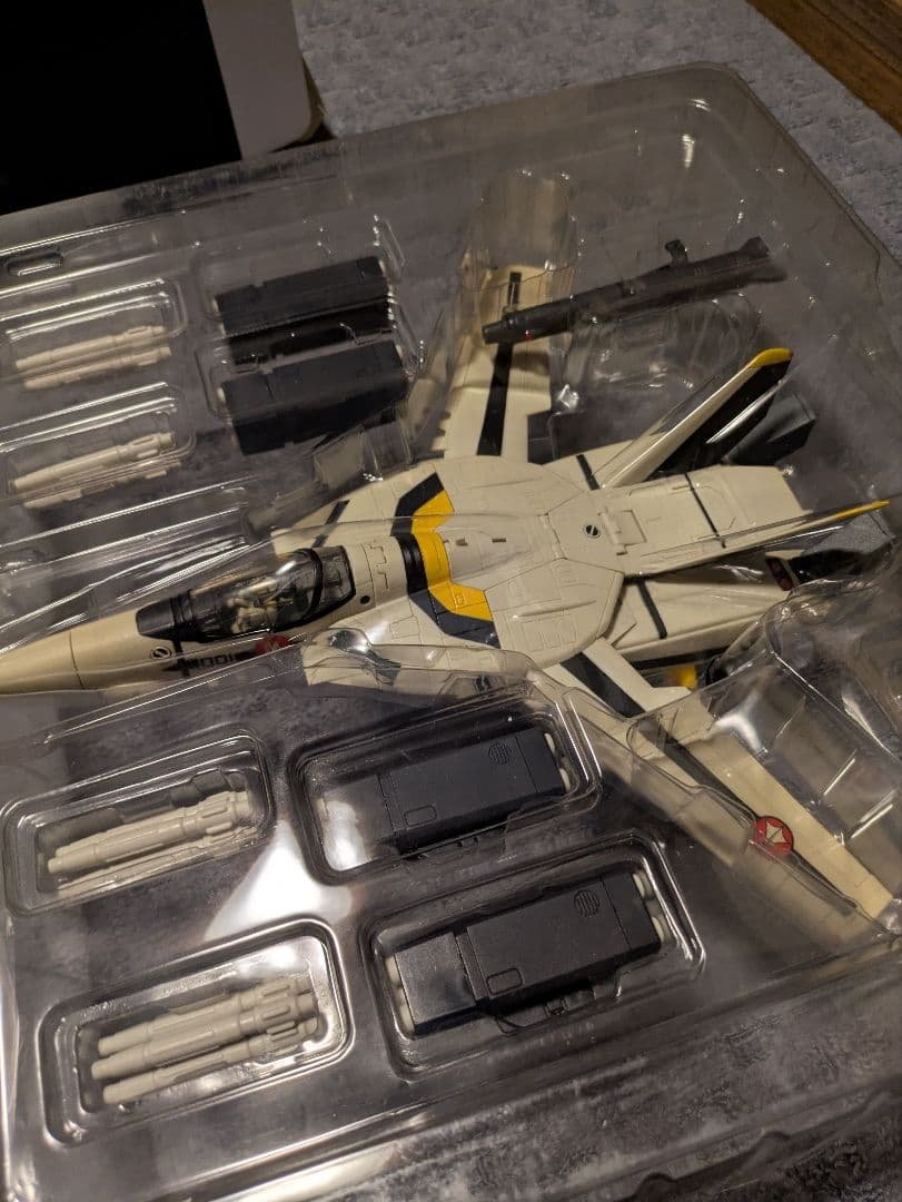 付属品なし　YAMATO １/４８ VF−１S ロイ・フォッカー マクロス