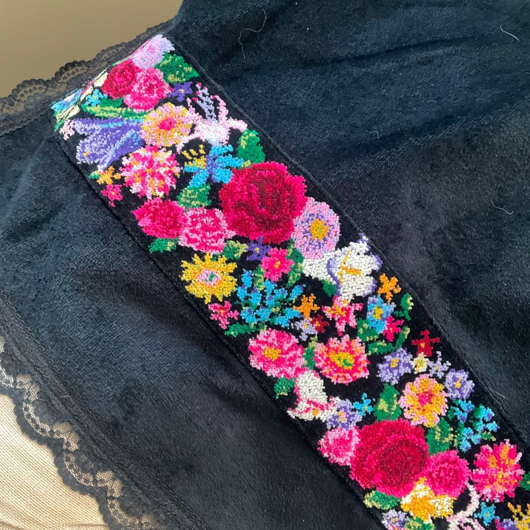 未使用　カラカラ購入　フェイラー好きな方　シェニール織風マルチカバー　黒