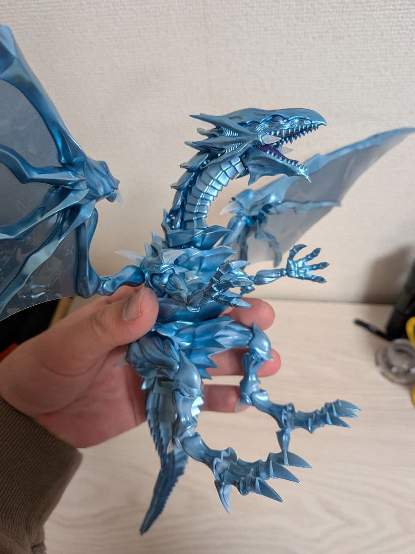 ブルーアイズホワイトドラゴン プラモデル