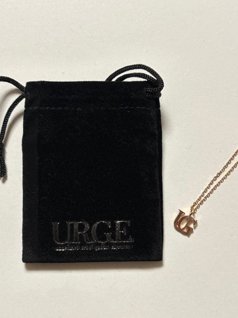URGE ネックレス lynch. 葉月　URGEロゴモチーフ ネックレス　箱付