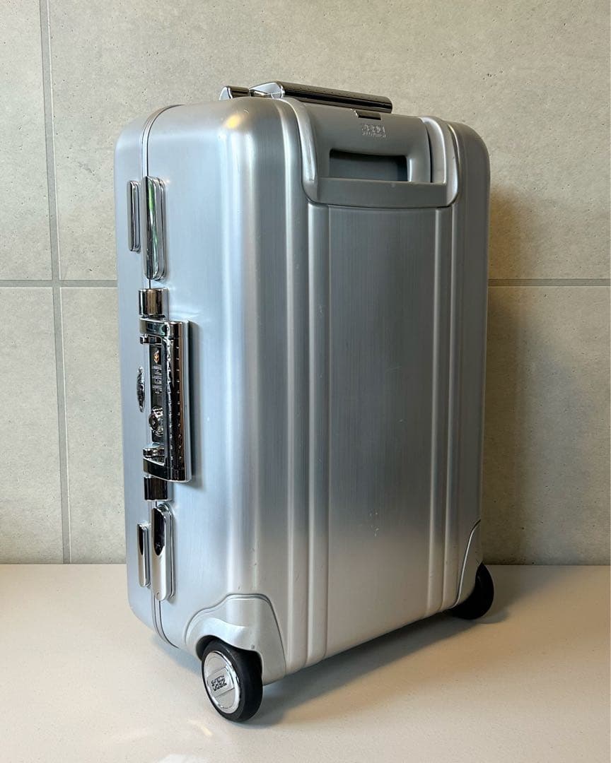 ZERO HALLIBURTON ゼロハリバートン アルミ 2輪キャリーケース