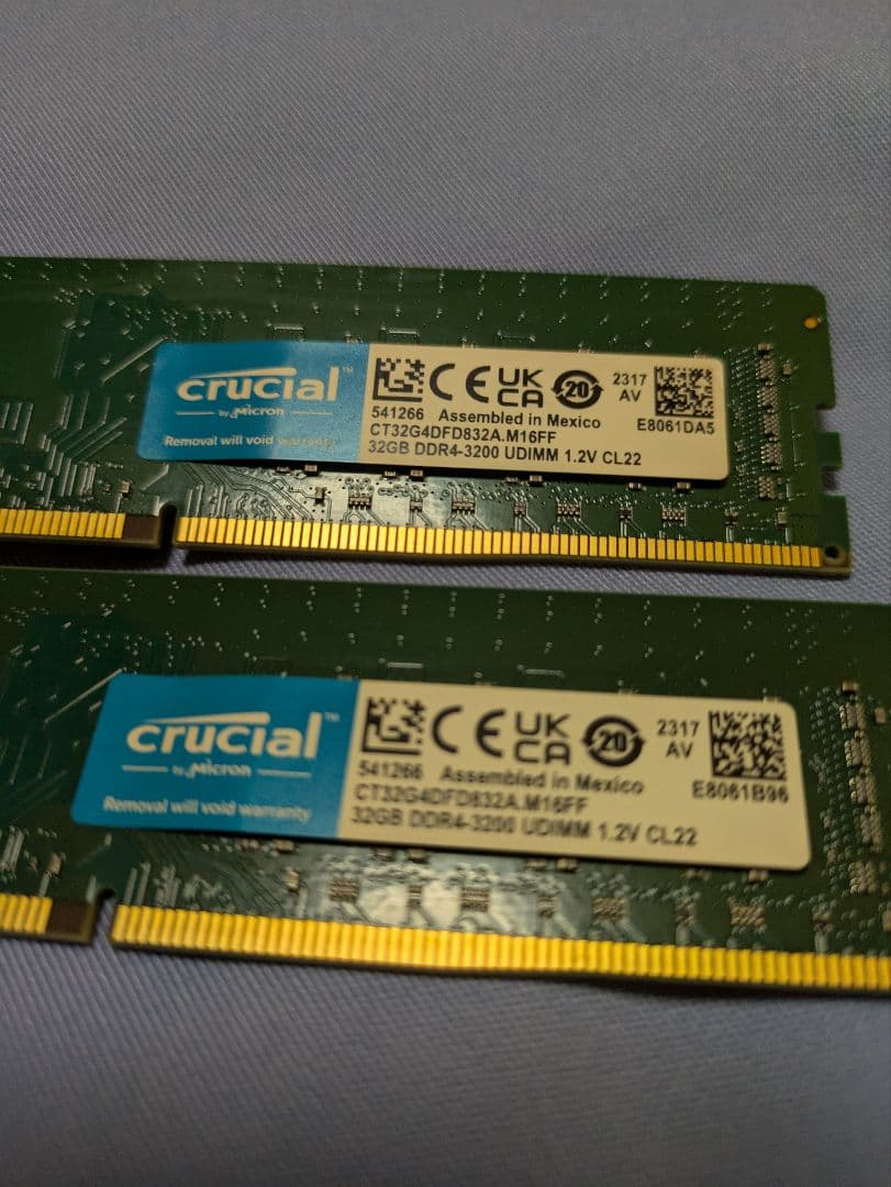 crucial 32GB DDR4-3200MHz メモリ　2枚組