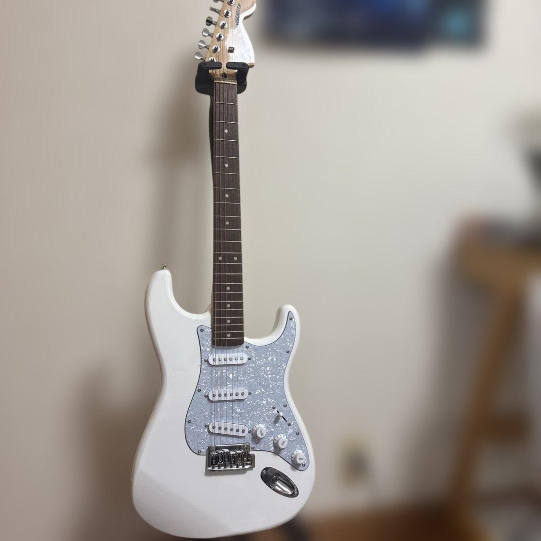 【ぺこちゃん】【島村楽器限定カラー】スクワイヤー　ストラトキャスター