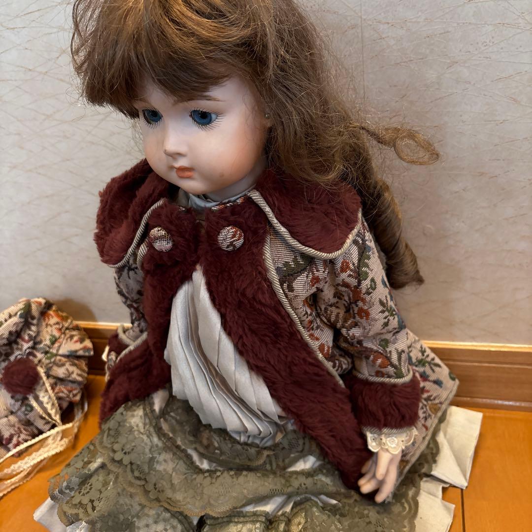 ビスクドール　アンティーク人形