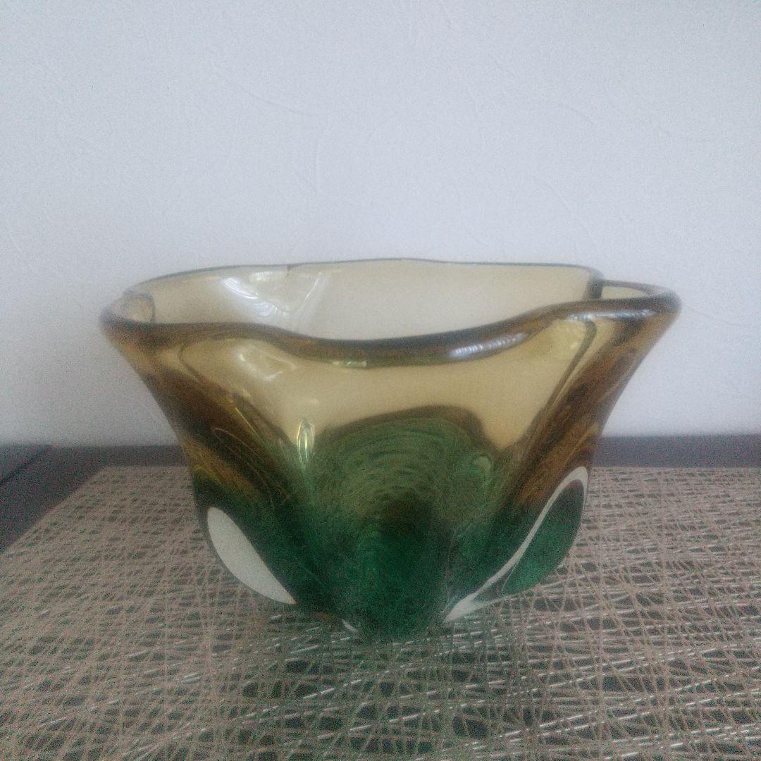 フラワー型ガラスボウル グリーンイエロー