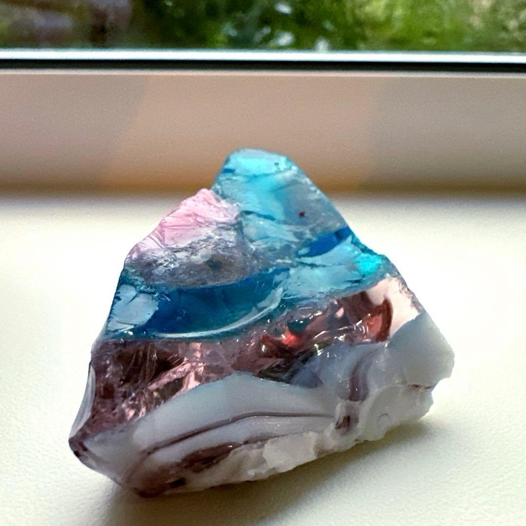 アンダラクリスタル　マルチカラー　レア　28.9g シエラネバダ