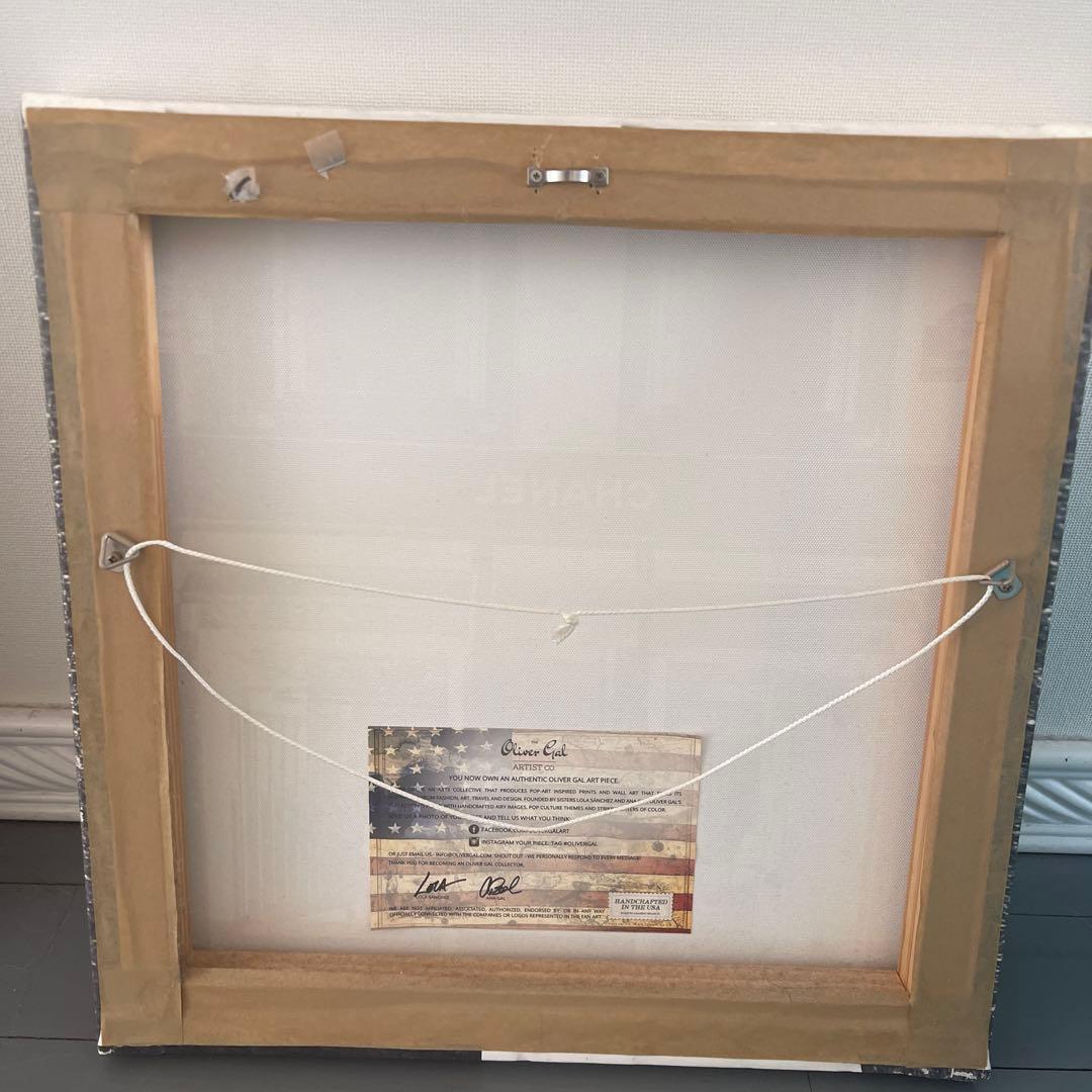 オリバーガル　シャネル