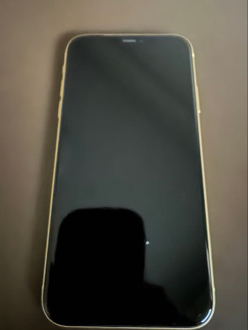 iPhone 11 128GB イエロー SIMロック解除済み バッテリー87%