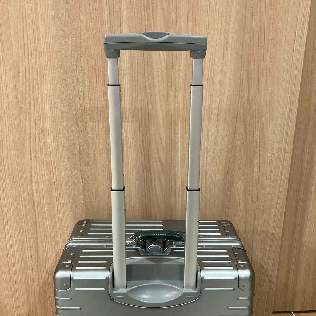 スーツケース　innovator