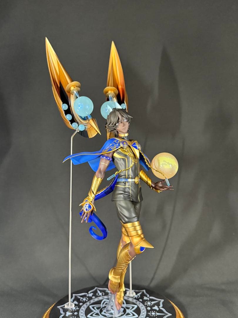 FGOアルジュナ〔オルタ〕とカルナ 1／8スケールフィギュアのセット