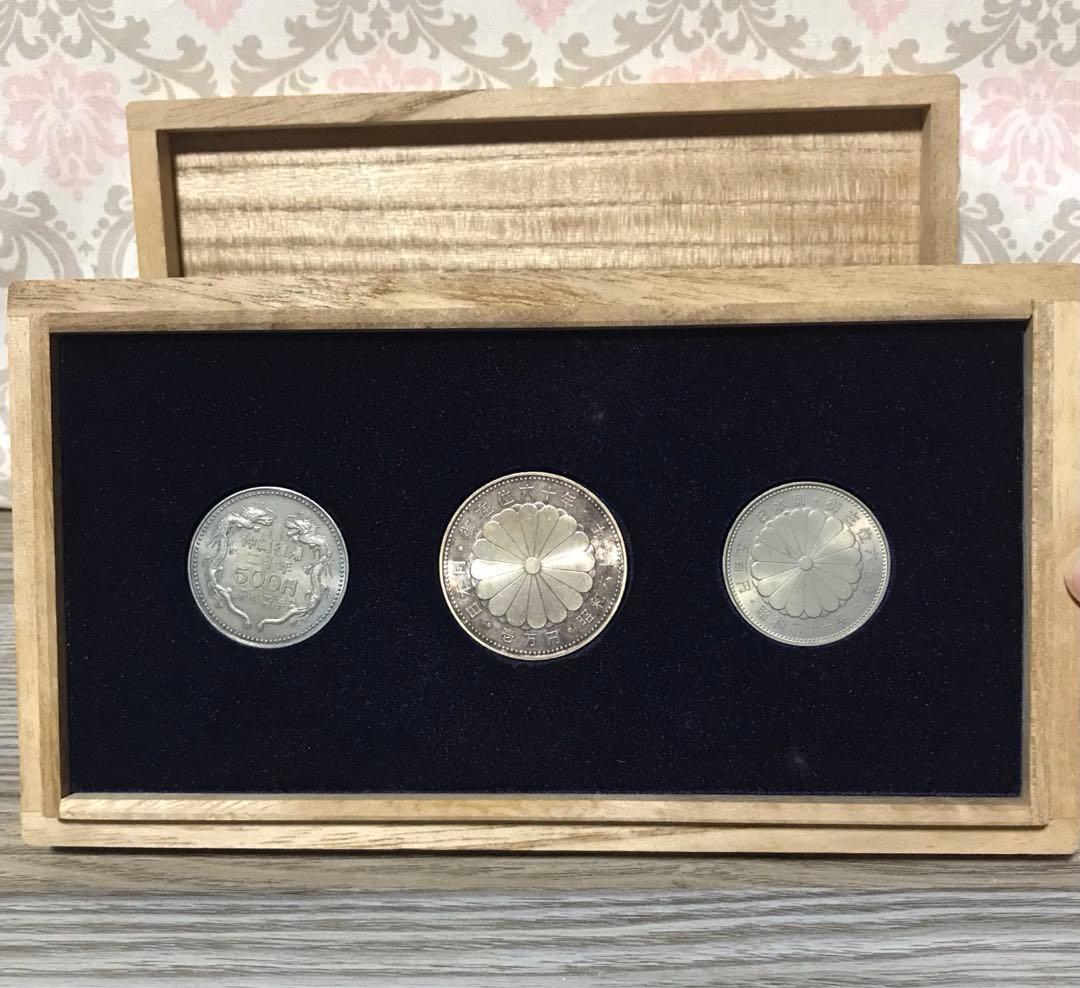 3枚セット 天皇陛下御在位60年記念硬貨 1万円硬貨沖縄復帰500円玉記念硬貨
