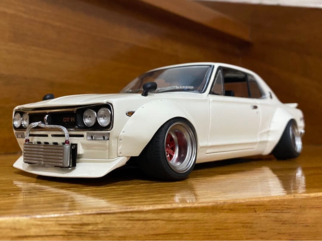 1/18京商スカイライン