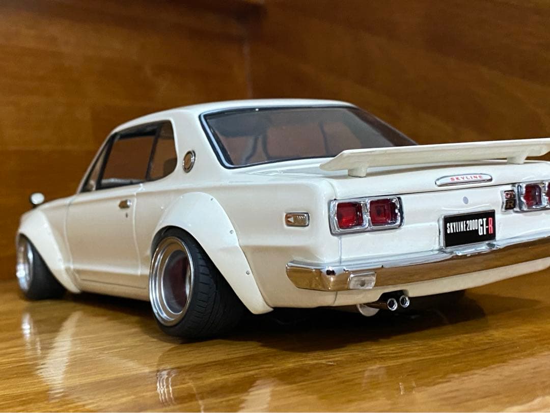 1/18京商スカイライン