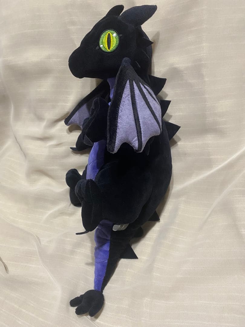 ツイステ マレウスの抱っこぬいぐるみ 幼体ver