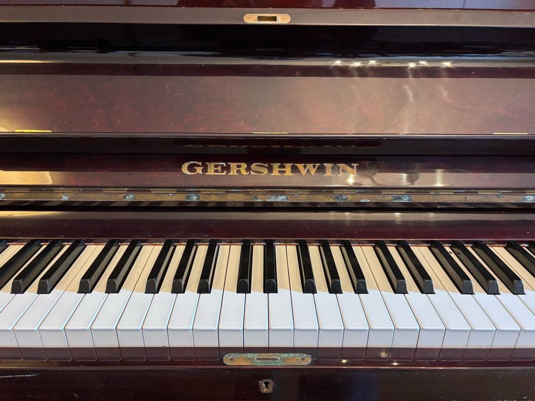 GERSHWIN アップライトピアノ ダークブラウン