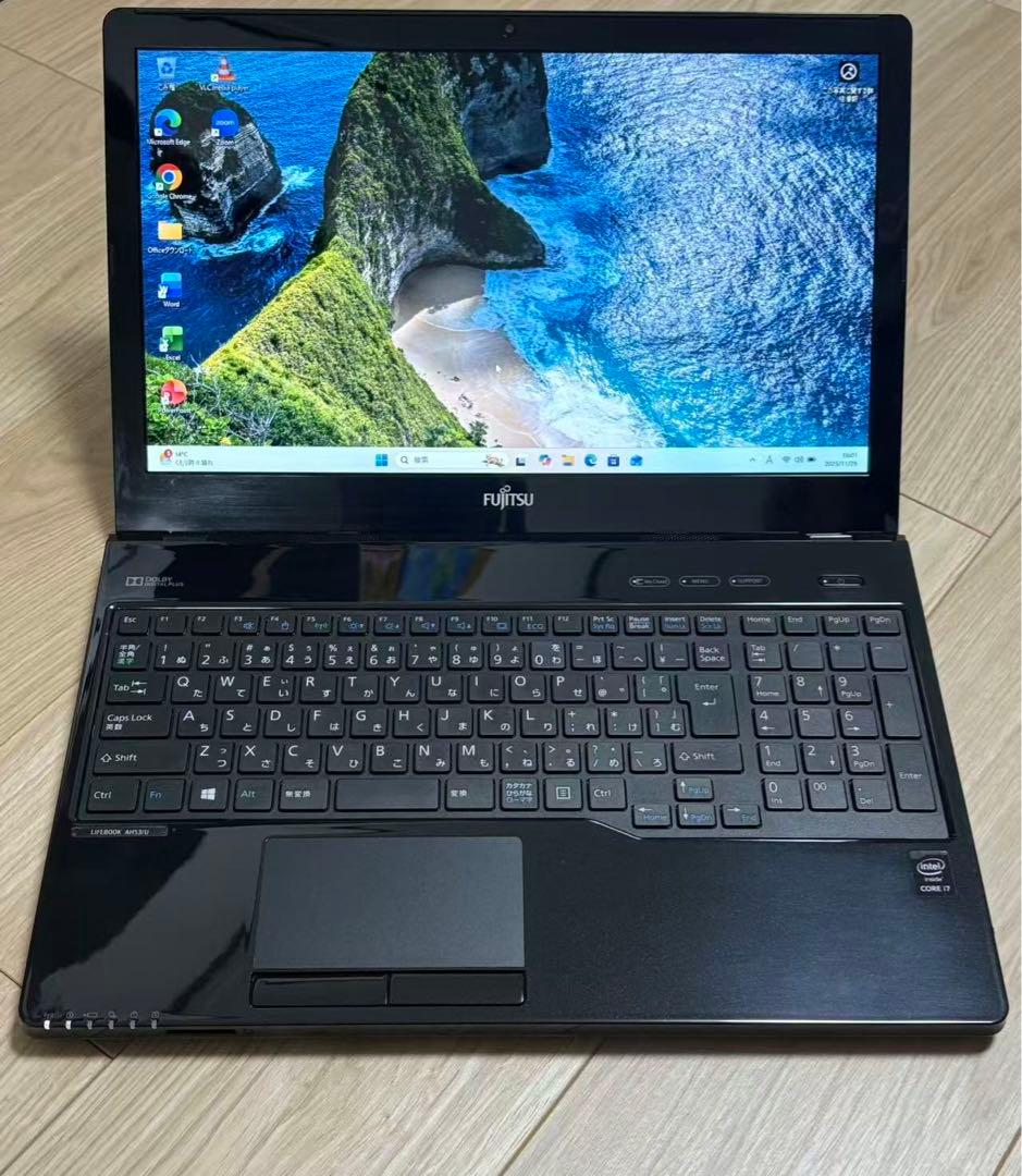 富士通AH53/U/i7/SSD256GB/16G/Blu-ray/Office