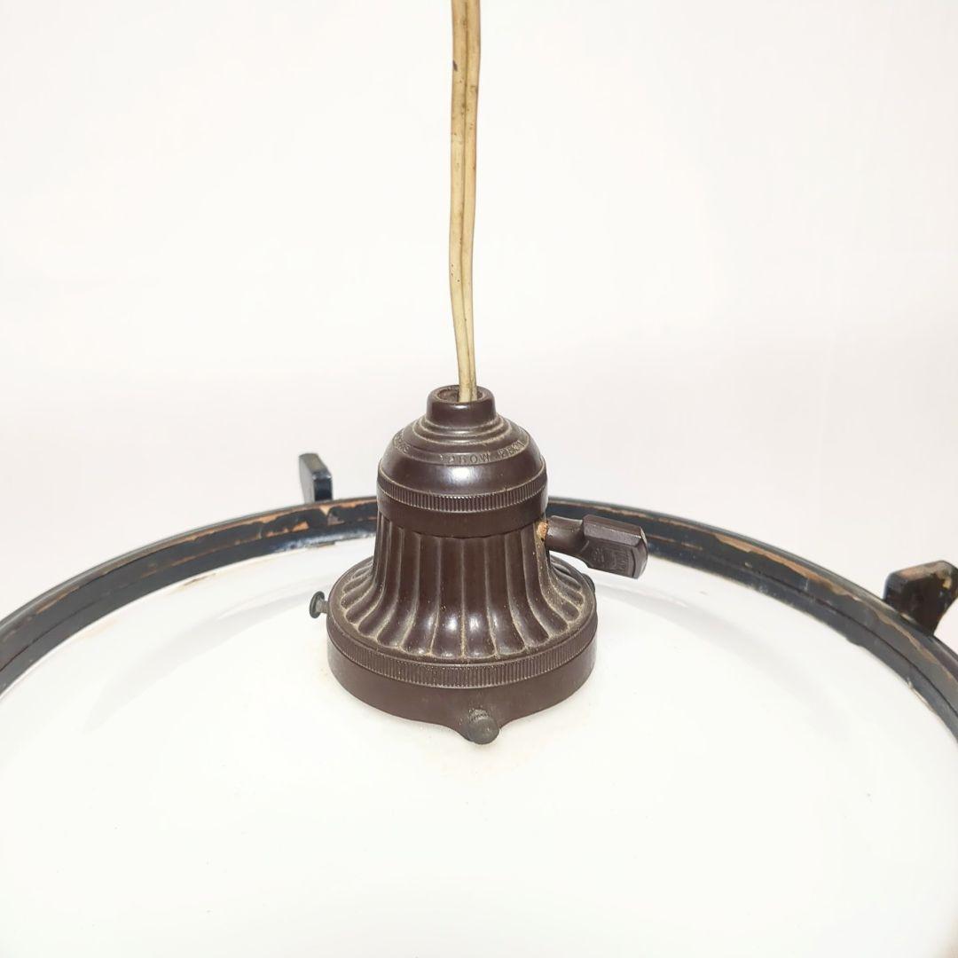 昭和レトロ　乳白ガラス　木枠ペンダントライト 電笠 　吊り照明　アンティーク