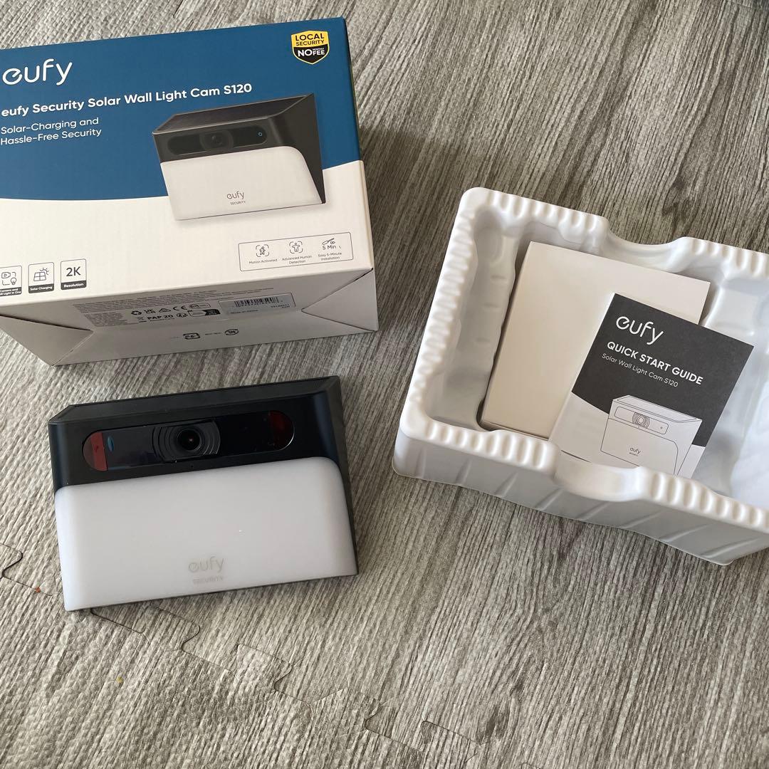 Eufy Solar Wall Light Cam S120 セキュリティカメラ