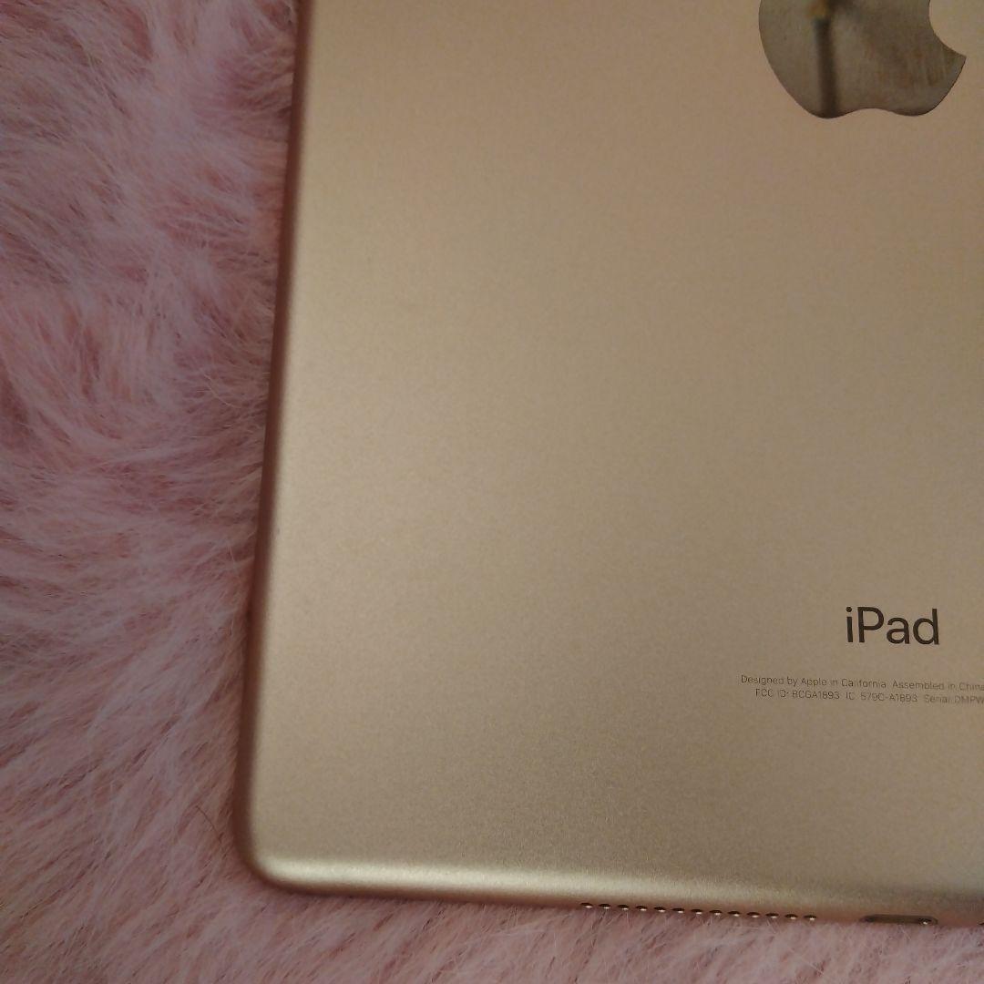 Apple iPad 第６世代　MRJN２J/A