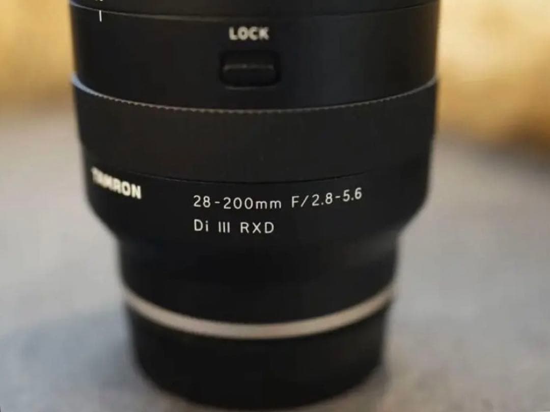 【超美品(保証書、PLフィルター付き)】TAMRON 28-200mm