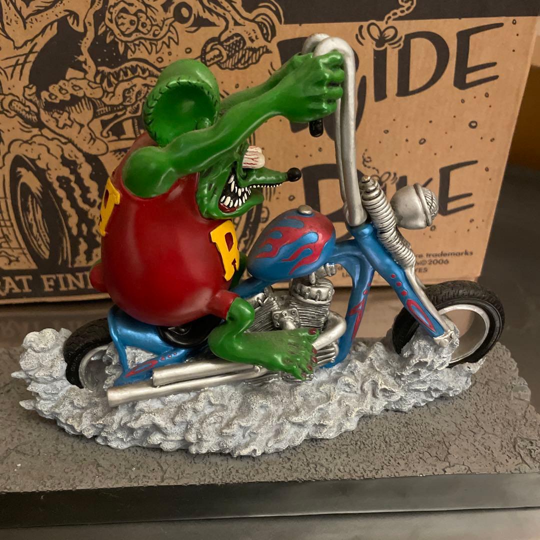 ラットフィンク　RIDE BIKE RATFINK