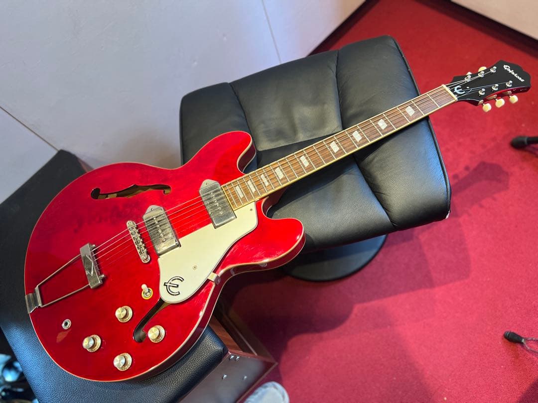 Epiphone Casino Worn Cherry セミアコ ギブソン系