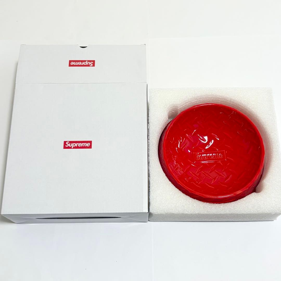 【未使用】Supreme Diamond Plate Dog Bowl