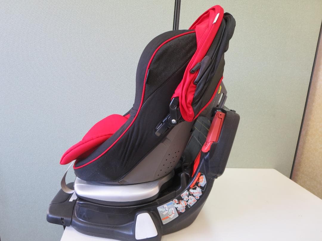 コンビ　WLラクティアターンラグジュアTA エッグショック　チャイルドシート