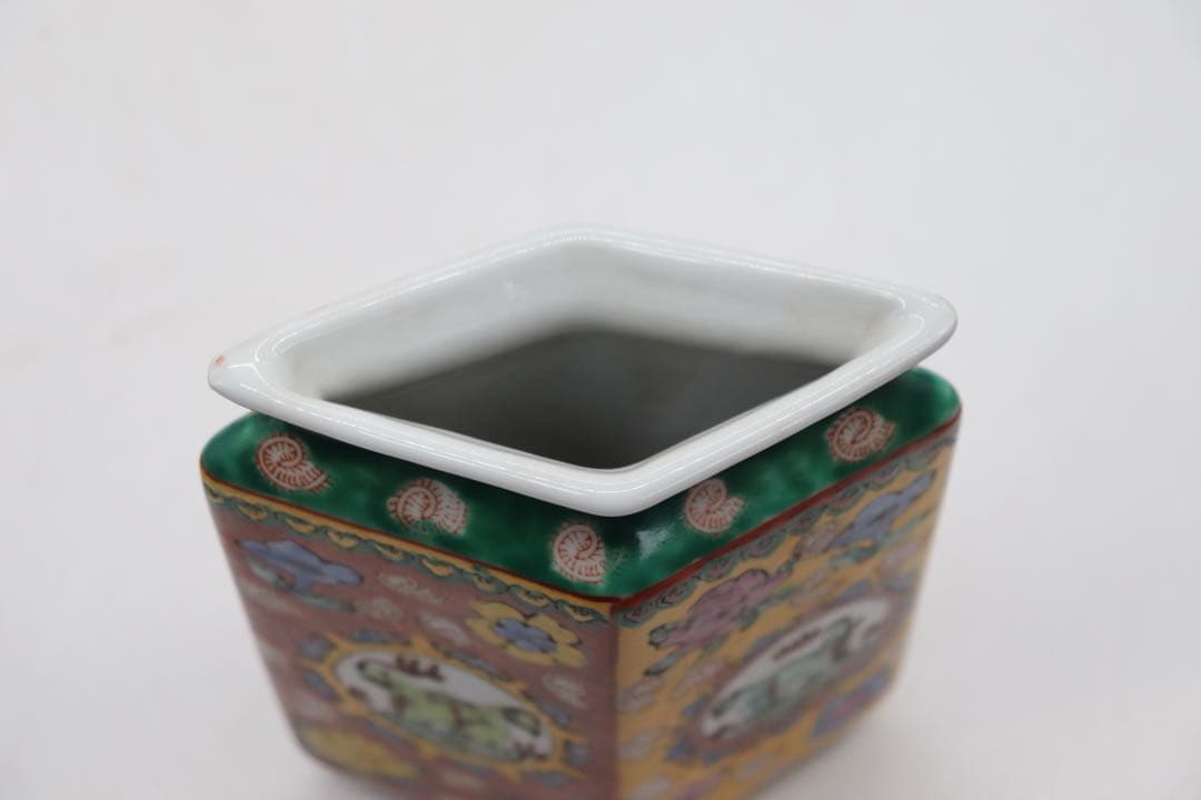 中国　粉彩　扁瓶　大清康熙年製銘　送料込み250705