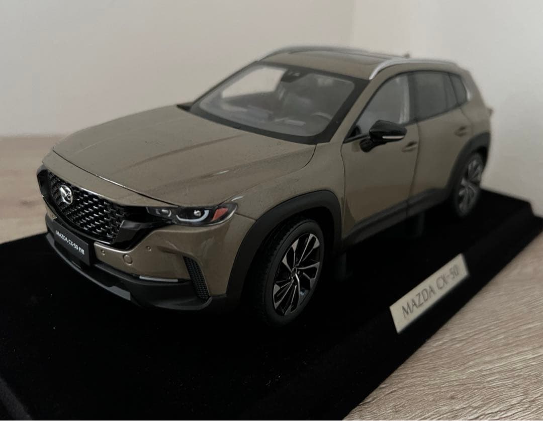マツダ MAZDA CX-50 1/18 ミニカー