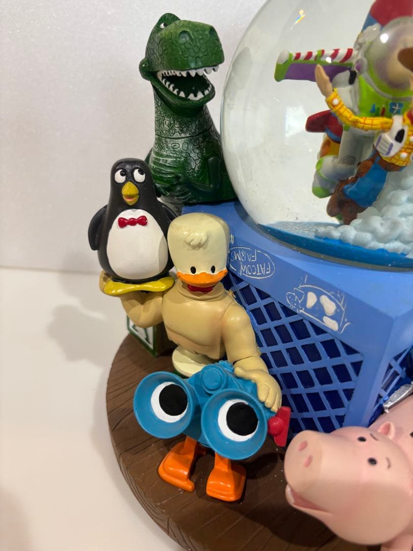 トイストーリー　スノードーム　スノーグローブ　オルゴール