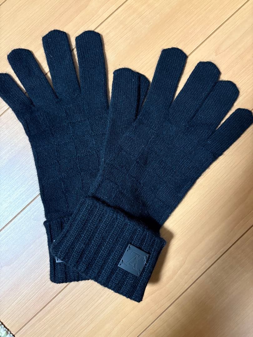 Louis Vuitton 黒手袋 スコットランド製