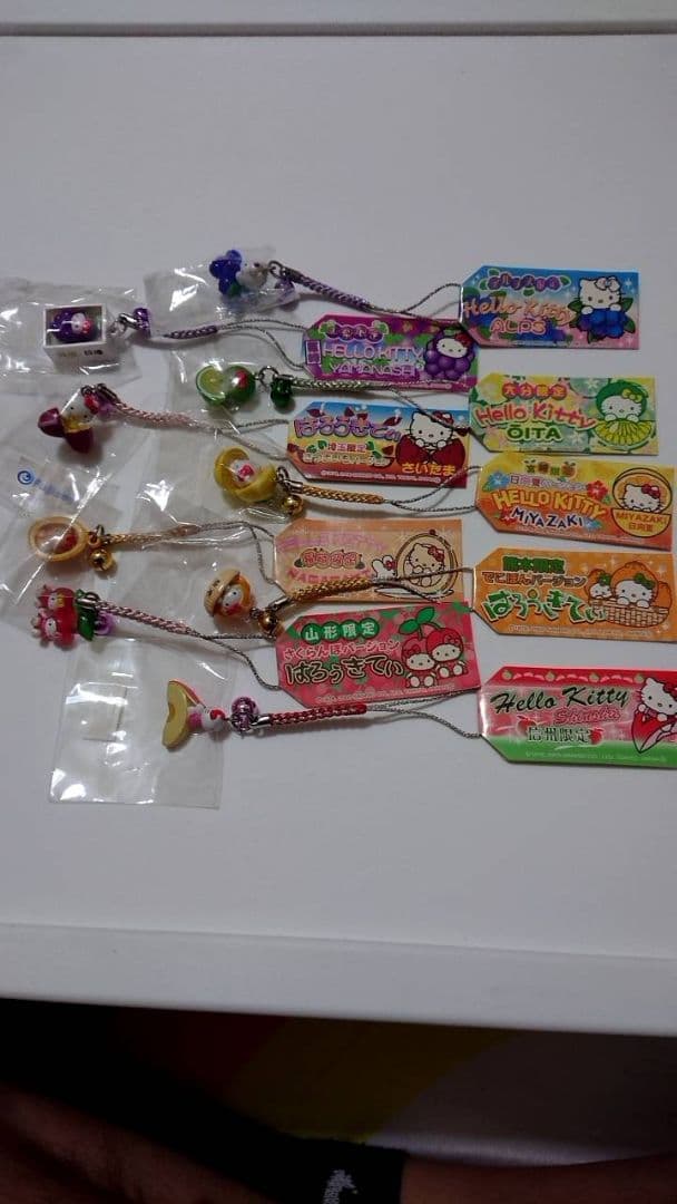 s*e様 ご当地ハローキティ フルーツモチーフ ストラップ9個セット