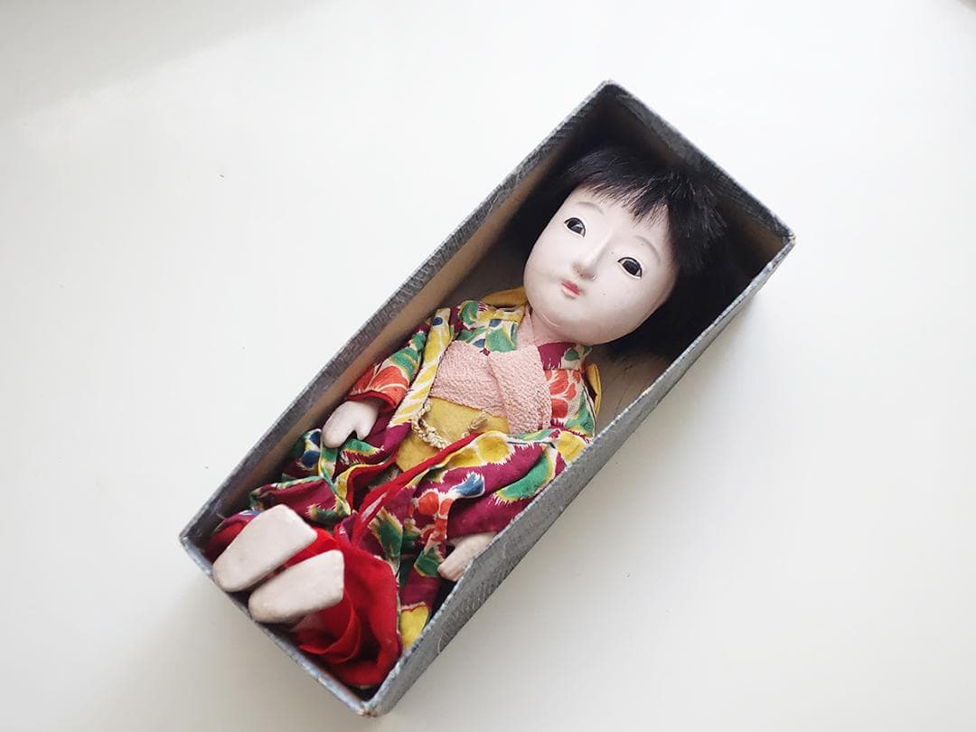市松人形 カラフルな着物　Z93