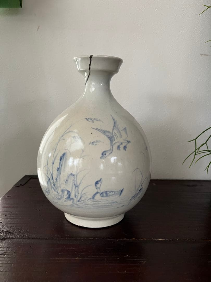 17～18世紀李朝時代後期 染付　金沙里窯系 鳥　青花水禽文盤口瓶 秋草手