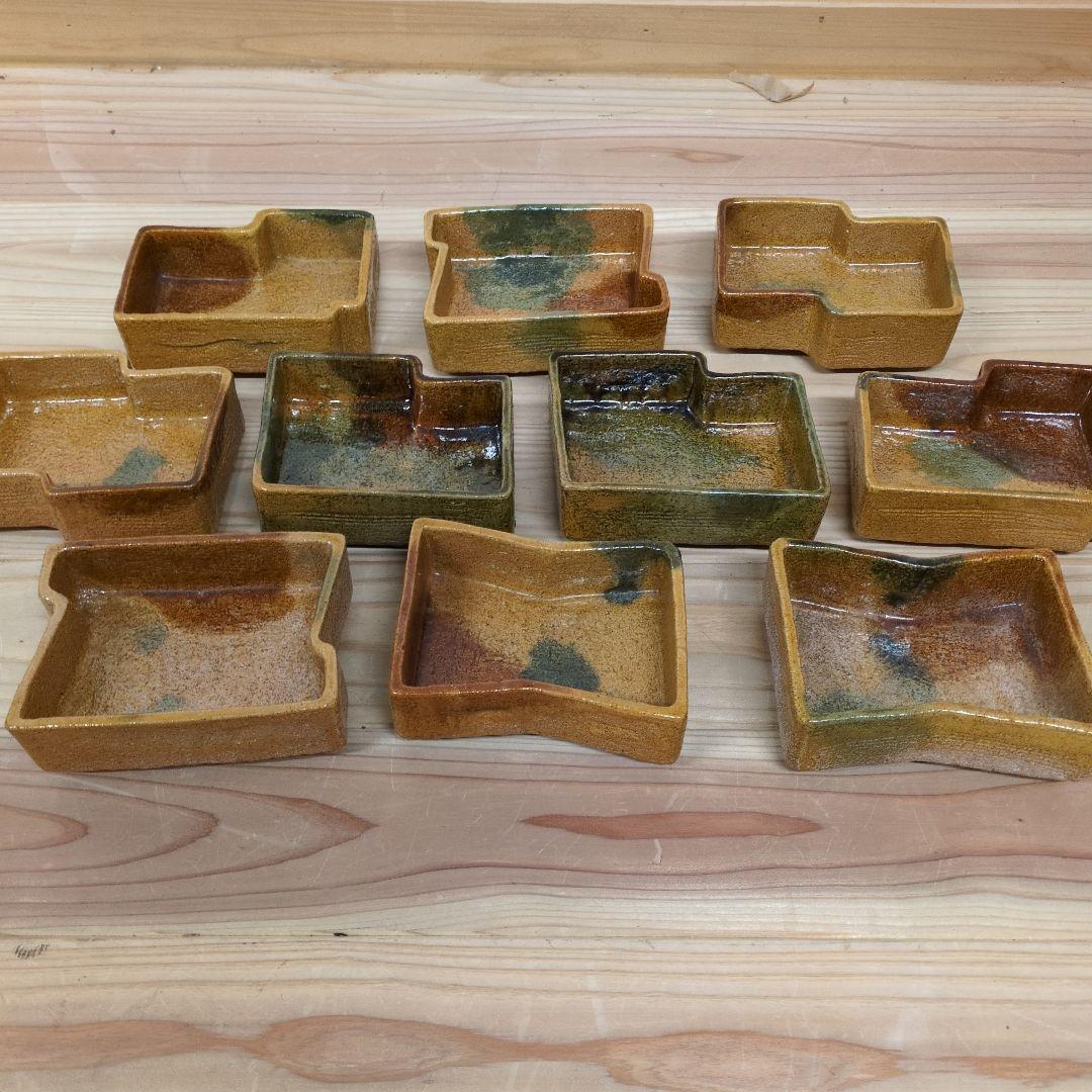 ９代大樋長左衛門　飴釉変形向付１０客揃え