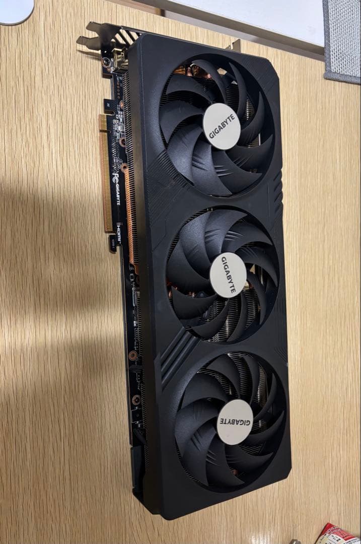 グラフィックボード・グラボ・ビデオカード GIGABYTE AMD Radeon RX 7900 XT 20GB