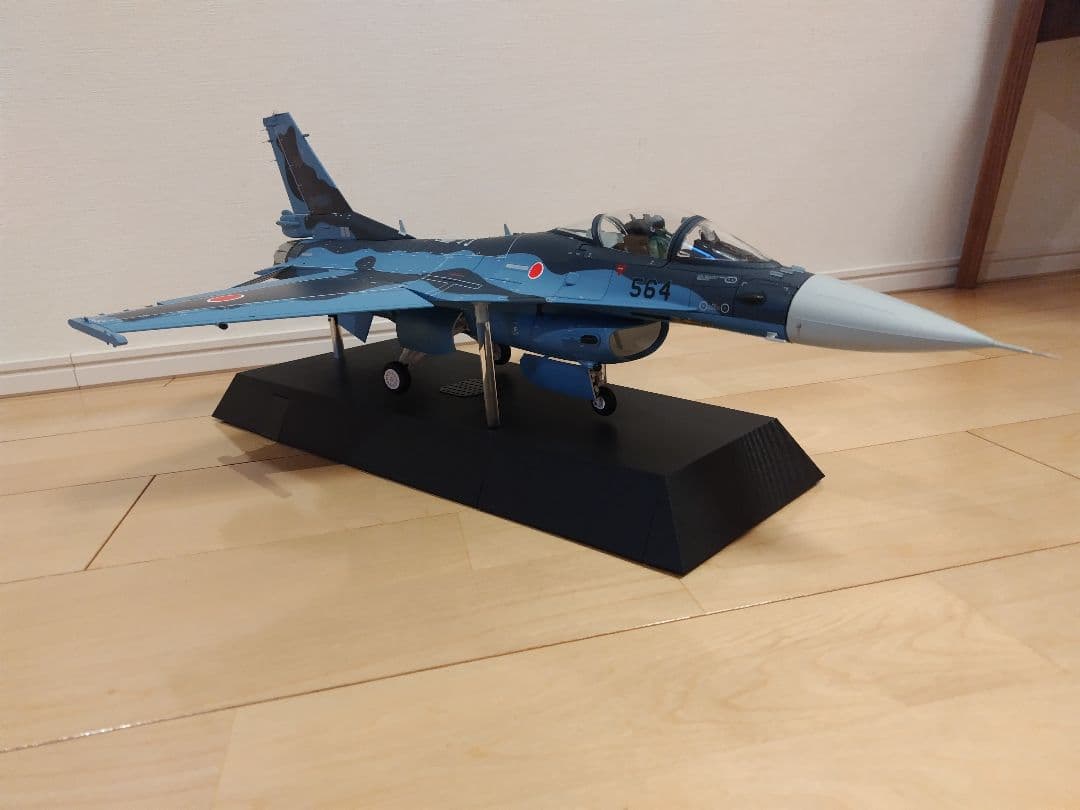デアゴスティーニ 週刊 航空自衛隊 F-2戦闘機をつくる 完成品