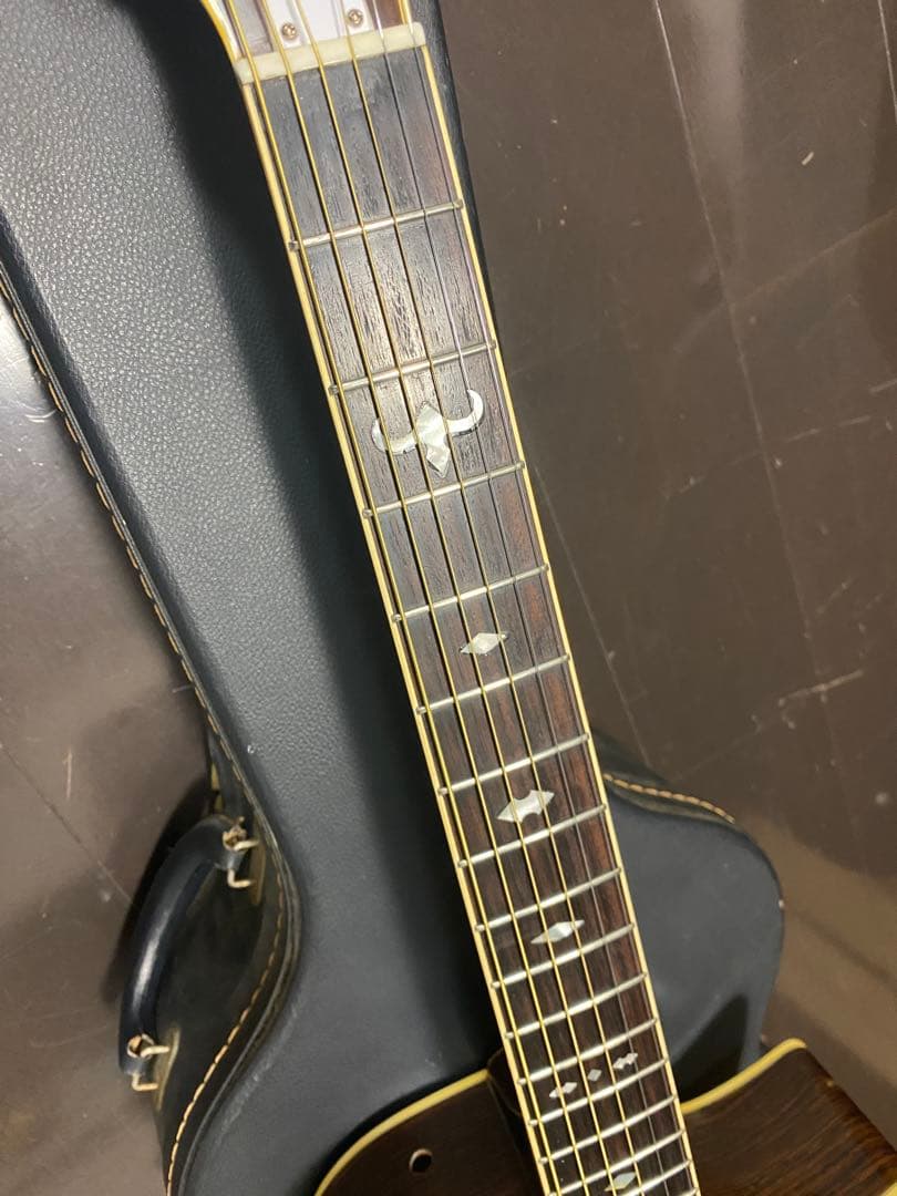 アコースティックギター　tokai