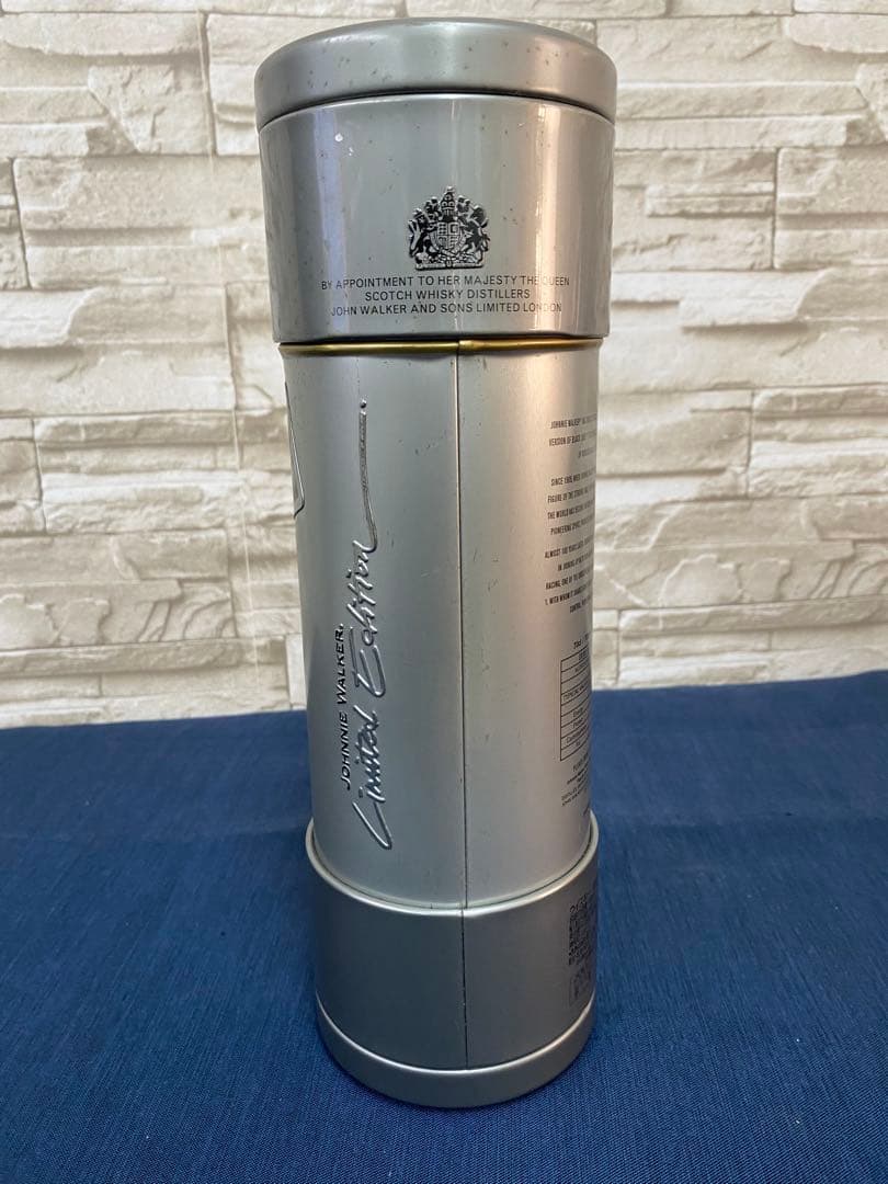 ジョニーウォーカー　12年　ブラックラベル　700ml 限定版