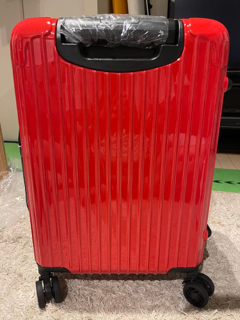 新品未使用★ポルシェ　porches スーツケース　赤★機内持ち込みサイズ