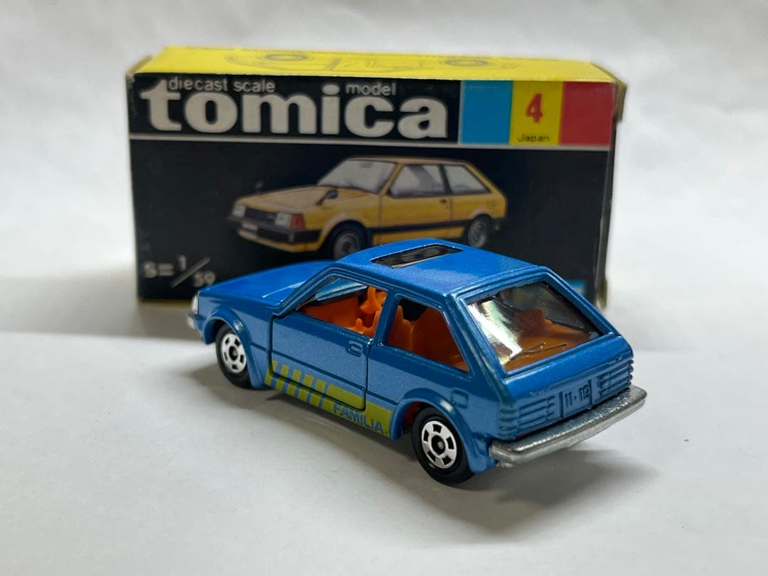 トミカ 黒箱 マツダ ファミリア 「バケーションセット」 日本製 当時物 美品