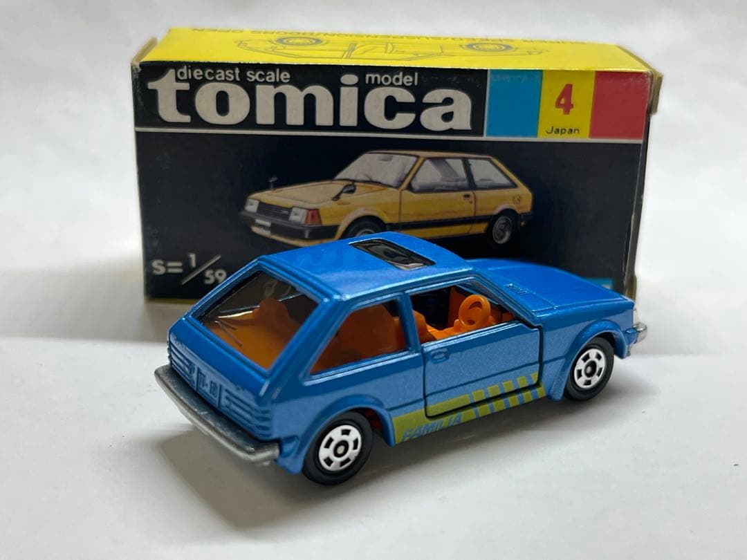 トミカ 黒箱 マツダ ファミリア 「バケーションセット」 日本製 当時物 美品