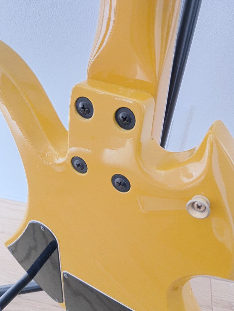 BURNY FERNANDES イエローハートYH-JR　hide アンプ内蔵