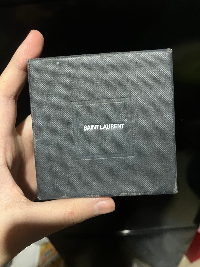 SAINT LAURENT ゴールド YSLロゴブローチ