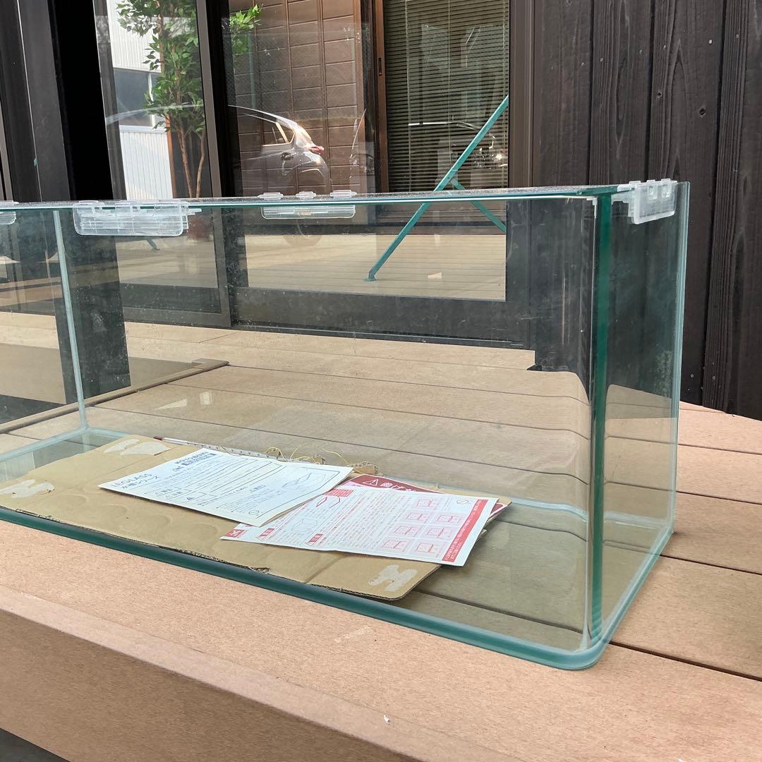 【引取限定 兵庫県小野市】 水槽 幅90✖️奥30✖️高36 中古品 エアレーション