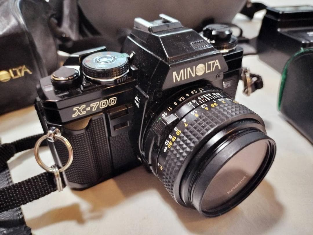◇中古　ミノルタ　X-700 35mm SLR　カメラキット　付属多数あり