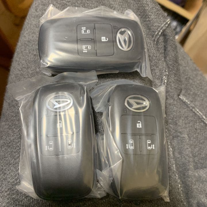ダイハツ　タントカスタム LA650S等スマートキー4ボタン新品未使用未登録3個