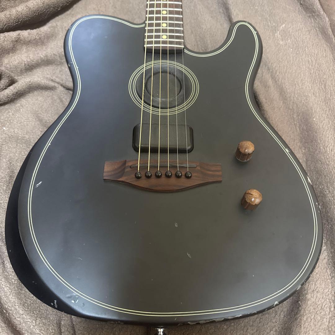 Fender アコスタソニック